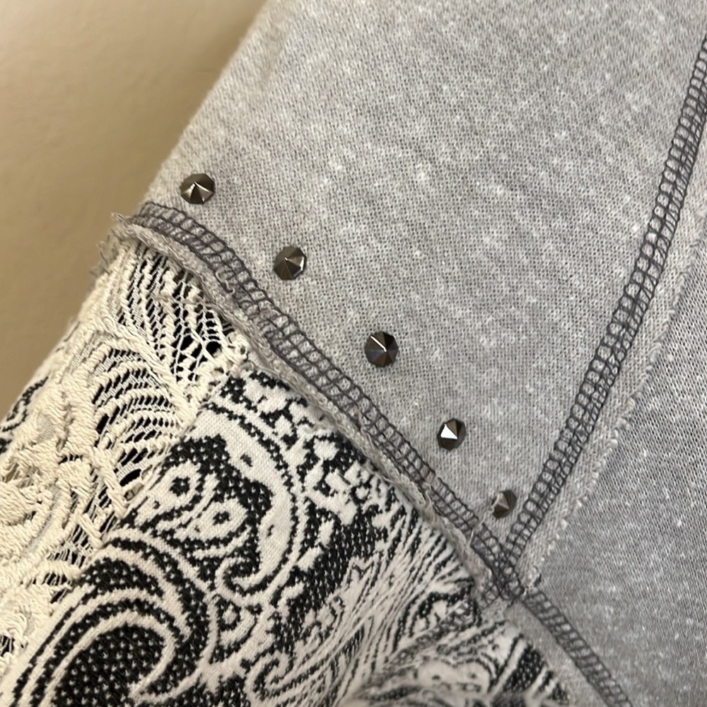 Miss Me Sweater - Picture 4 of 8